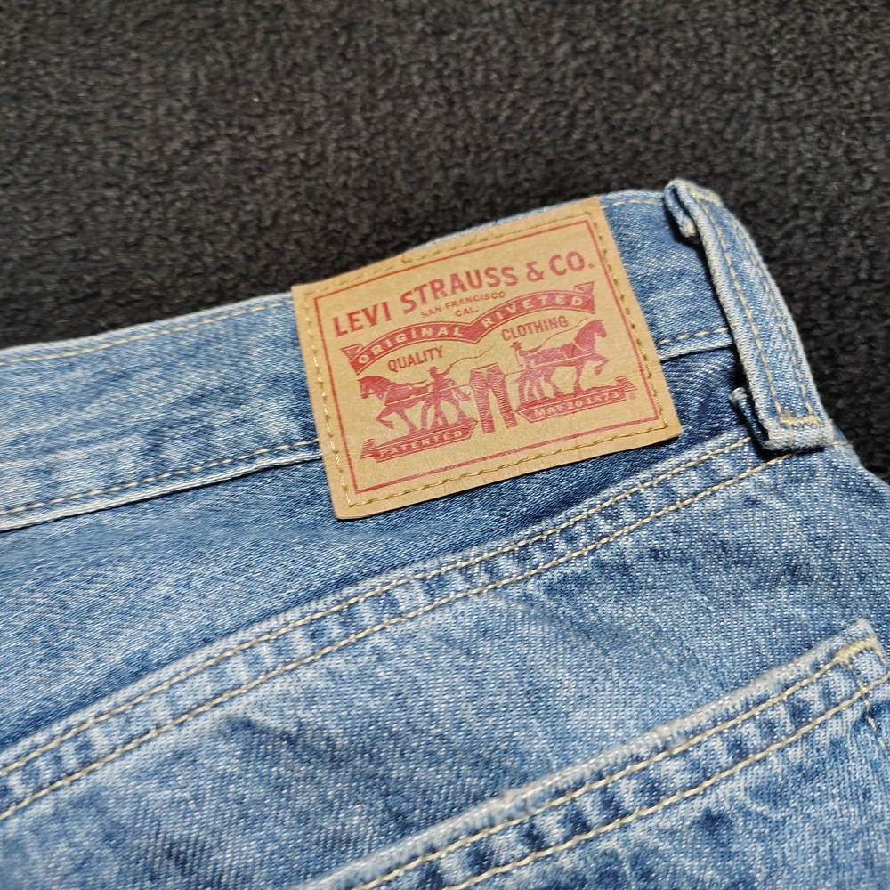 Levis low pro straight Women's SIZE 29 Blue Distressed Denim Jeans - Picture 5 of 9